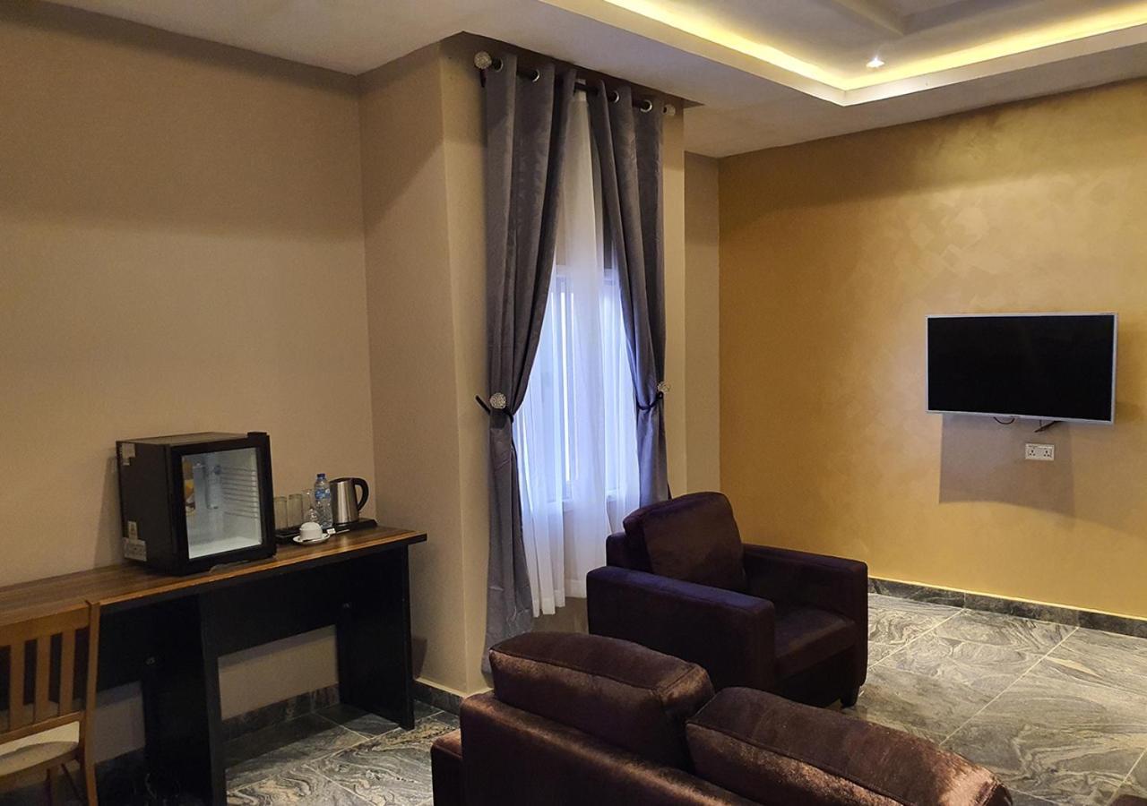 Residency Hotel Lagos Airport Bagian luar foto